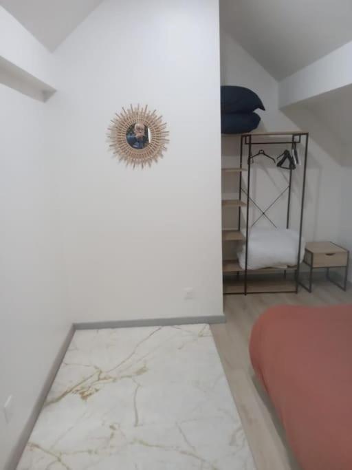 Joli Appartement De Vacances Écouen Exteriör bild