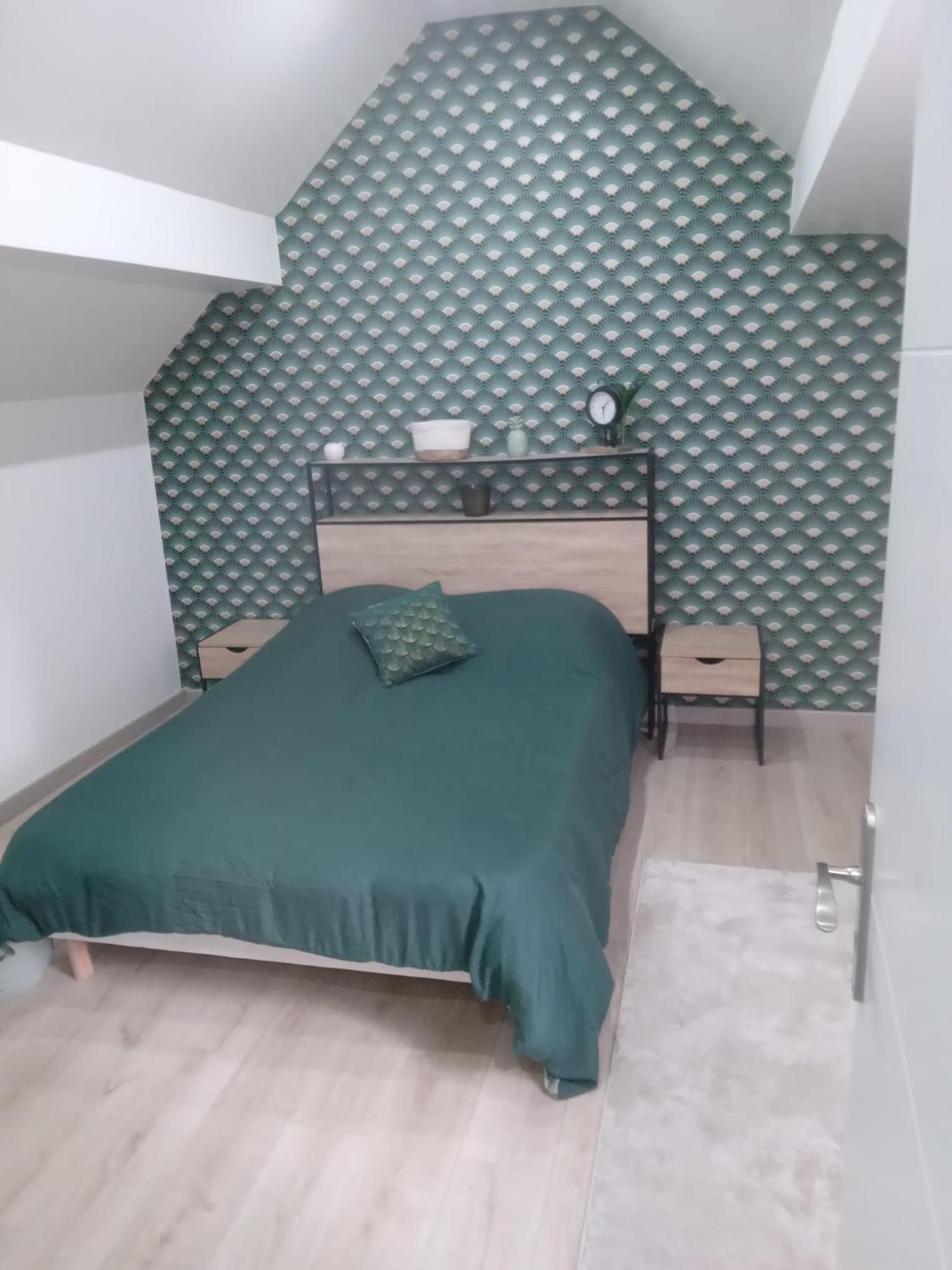 Joli Appartement De Vacances Écouen Exteriör bild